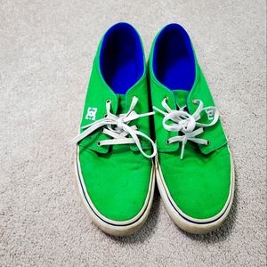 DC sneakers. Green. Pre-owned. DC shoes street wear. Skateboarding.